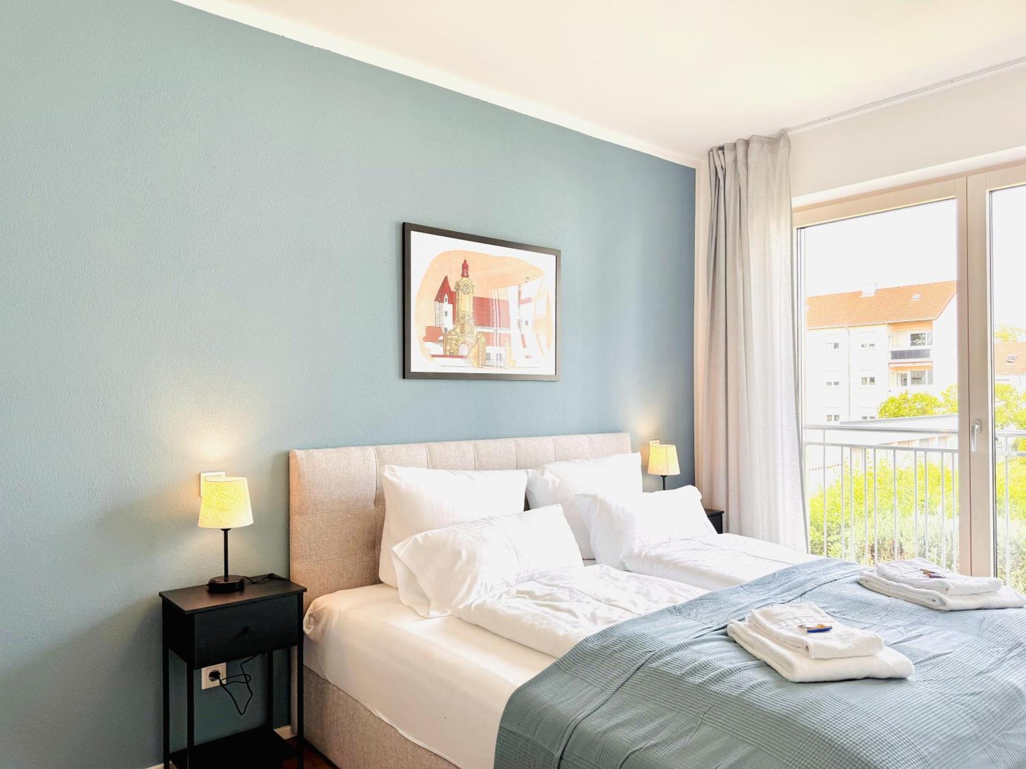 إنغولشتات E&K Living - Design Apartments - Netflix - Audi - In Village - Free Parking المظهر الخارجي الصورة